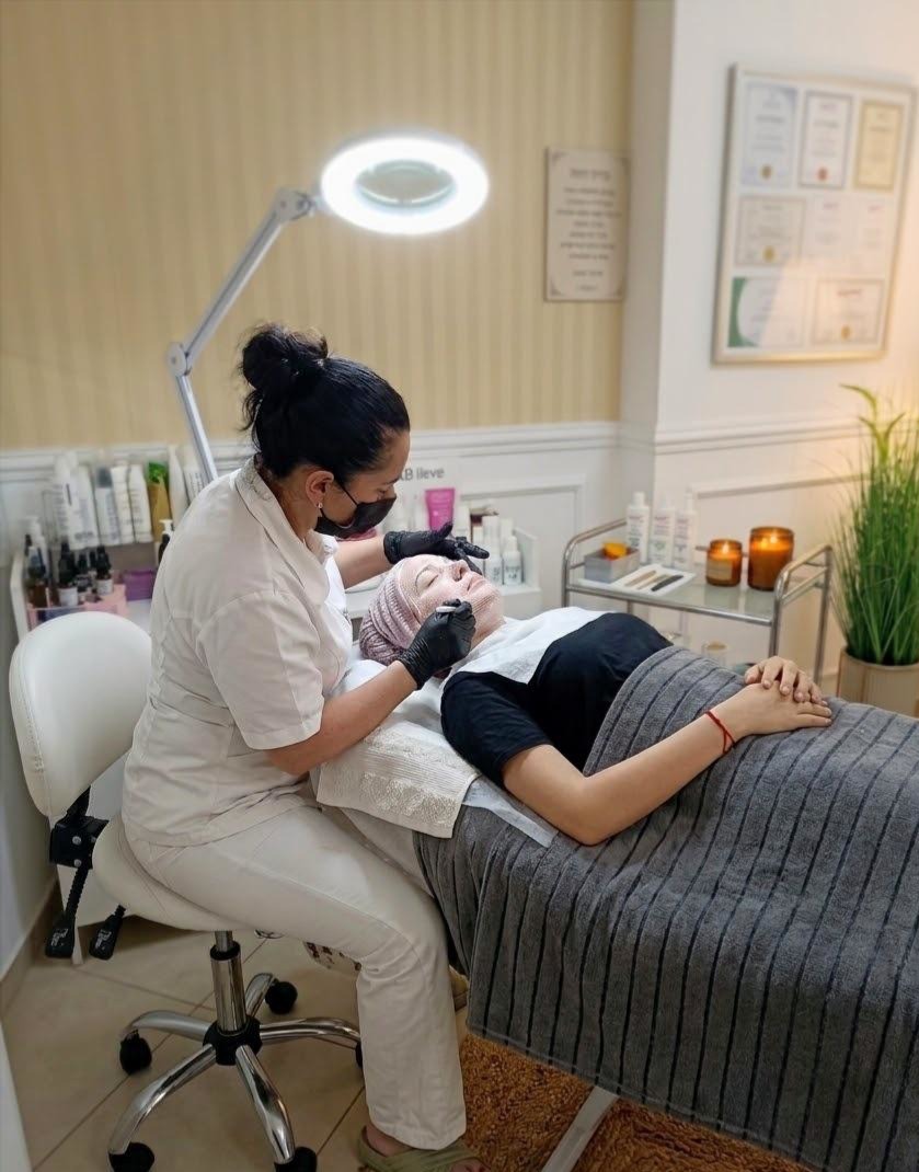 נלה סטרוסלסקי